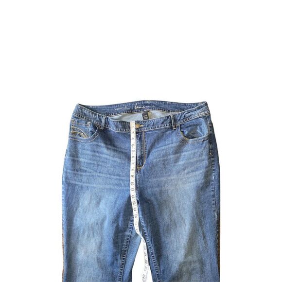 Lane Bryant Blue Denim Slim Bootcut Jeans Women Sz 28 Average Plus Size Workwear - Picture 4 of 6